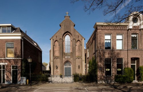 Iglesia convertida en Casa en Utrecht by Zecc Architects  - foto © Frank Hanswijk
