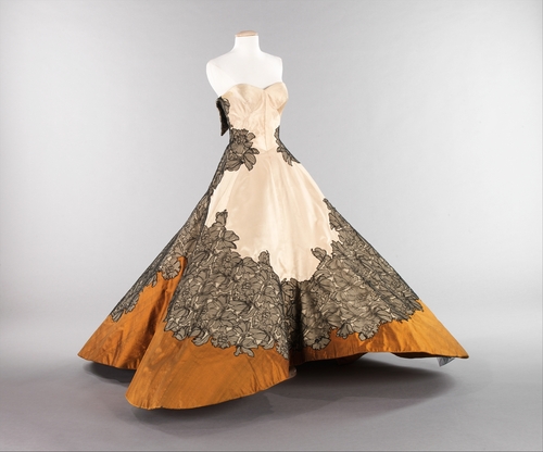 Moda "Arquitectonica" by Charles James